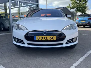 Foto 17 van Tesla Model S 85 Base /Pano/leder/Camera/Free Supercharge/