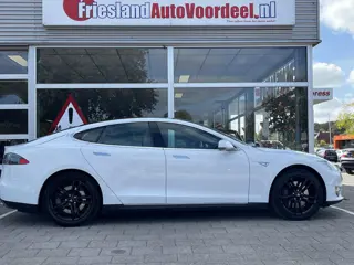 Foto 13 van Tesla Model S 85 Base /Pano/leder/Camera/Free Supercharge/