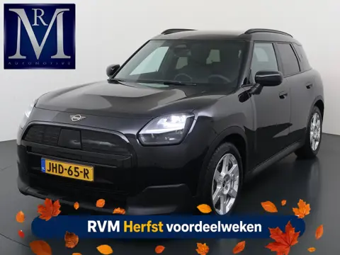 MINI Countryman E Blackyard 66.5 kWh SOH 100% | VAN: € 37.900,- VOOR: € 35.877,- UW HERFSTVOORDEEL: 
