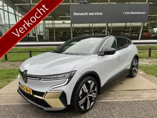 Renault Mégane E-Tech EV60 220PK Iconic / 360 Camera / Winter pakket / Climate / Apple Carplay / And