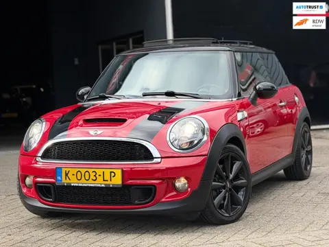 Mini 3-Deurs 1.6 Cooper S Chili PANO/HARMAN KARDON/XENON/6-BAK | KEURIGE AUTO !