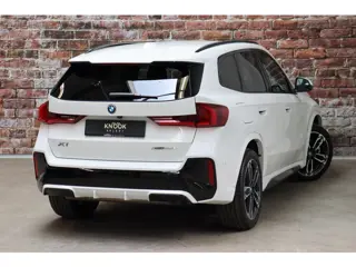 Foto 18 van BMW X1 xDrive25e Executive M Sport Pakket Automaat / Widescreen Display / Shadow Line / Achteruitrij