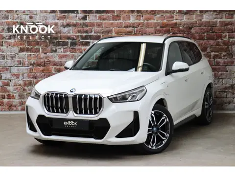 BMW X1 xDrive25e Executive M Sport Pakket Automaat / Widescreen Display / Shadow Line / Achteruitrij
