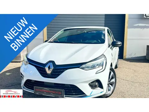 Renault Clio 1.6 E-Tech Hybrid 140 Premiere Edition