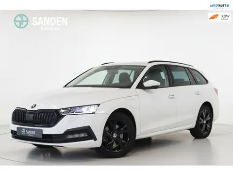 Skoda Octavia Combi Skoda Octavia Combi 1.4 TSI iV PHEV Ambition|2023|Blackstyle|LED|DAB|Stoel+stuur