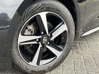 Foto 17 van Toyota Corolla Touring Sports Hybrid 140 Active