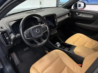 Foto 14 van Volvo XC40 2.0 T4 Inscription | ORG.NL | CARPLAY | DEALER ONDERHOUDEN |