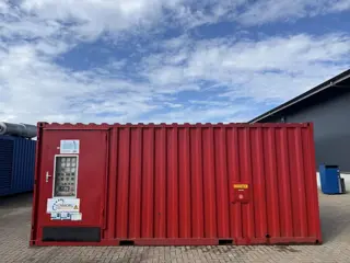 MAN D2842 LE 201 Mecc Alte Spa 700 kVA Supersilent generatorset in 20 ft container as New !