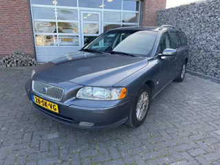 Volvo V70 2.4 Kinetic | APK tot 09-2027 | Trekhaak |