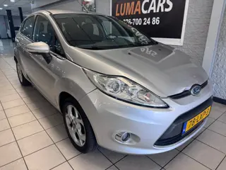 Ford Fiesta 1.4 Titanium | Nieuwe APK | Automaat | PDC | LMV