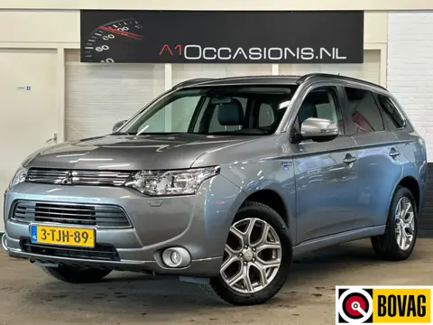 Mitsubishi Outlander 2.0 PHEV Intense + (bj 2014)