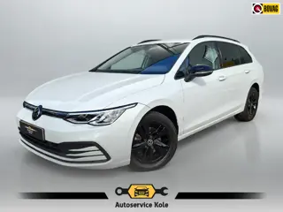 Volkswagen Golf Variant 1.0 Life AUTOMAAT * Parkeerhulp * Climate control * Carplay
