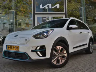 Foto 18 van Kia e-Niro ExecutiveLine 64 kWh | Leder | Stoelventilatie | JBL | Schuifdak | All-Seasons | Tot 10Jr
