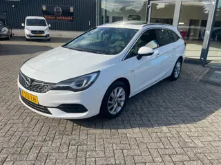 Foto 16 van Opel Astra Sports Tourer 1.2 Elegance