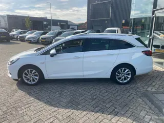Foto 17 van Opel Astra Sports Tourer 1.2 Elegance