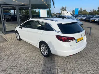 Foto 18 van Opel Astra Sports Tourer 1.2 Elegance