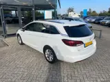 Foto 28 van Opel Astra Sports Tourer 1.2 Elegance