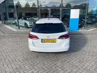 Foto 19 van Opel Astra Sports Tourer 1.2 Elegance