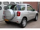 Foto 29 van Toyota RAV4 1.8-16V VVT-i Luna 3-deurs * Airco / Trekhaak / 2WD *