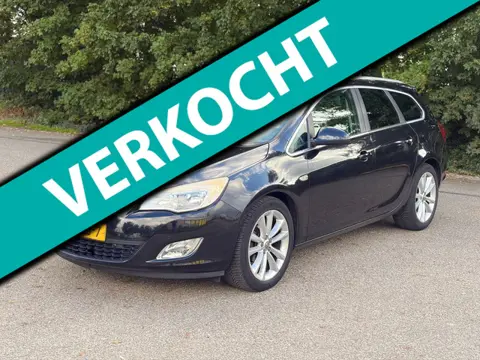 Opel Astra Sports Tourer 1.4 Turbo Cosmo Navi! Leder! 2012!