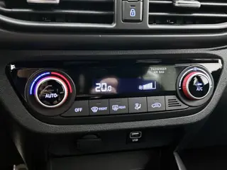 Foto 20 van Hyundai i10 1.0 T-GDI N Line 5-zits | Afneembare Trekhaak | All-Season banden | Origineel NL |