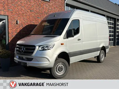 Mercedes-Benz Sprinter 319 4x4 L2H2 2800Kg Trek. Automaat/AchteruitrijCam./PDC/LED/DAB/Airco/Cruise/