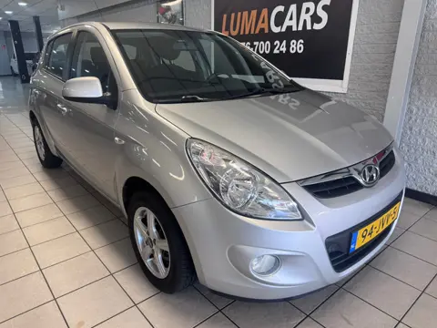 Hyundai I20 1.4i DynamicVersion | NW APK | Automaat |59K NAP