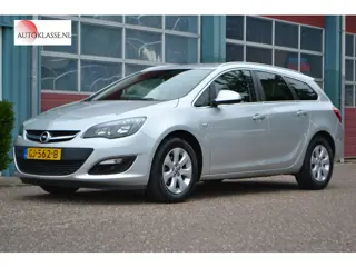 Foto 11 van Opel Astra Sports Tourer 1.4 Turbo Edition (bj 2015)