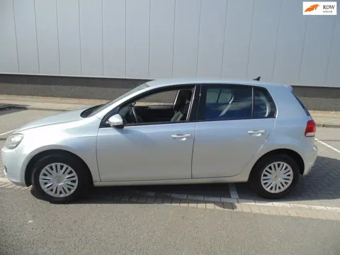 Volkswagen Golf 1.4 Trendline MET AIRCO NAVI 2010