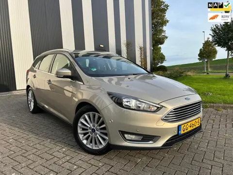 Ford Focus Wagon 1.0 First Edition Clima-Cruise-Pdc-Navi-Lmv-Trekhaak