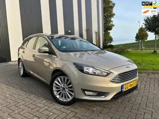 Ford Focus Wagon 1.0 First Edition Clima-Cruise-Pdc-Navi-Lmv-Trekhaak
