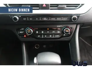 Foto 11 van Kia Niro 1.6 GDi Hybrid DynamicLine / trekhaak (bj 2021)