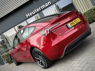 Foto 19 van Tesla Model 3 RWD Highland Premium/Panodak/Stoelventilatie