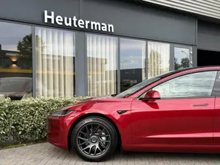Foto 20 van Tesla Model 3 RWD Highland Premium/Panodak/Stoelventilatie