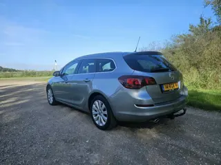 Foto 13 van Opel Astra Sports Tourer 1.4 Turbo Cosmo AIRCO I CRUISE