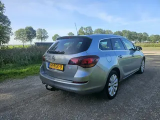 Foto 14 van Opel Astra Sports Tourer 1.4 Turbo Cosmo AIRCO I CRUISE