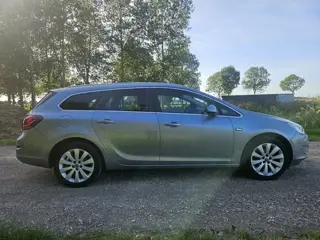 Foto 15 van Opel Astra Sports Tourer 1.4 Turbo Cosmo AIRCO I CRUISE