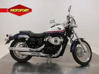Honda VT750C SHADOW (bj 2011)