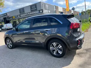 Foto 19 van Kia Niro 1.6 GDi Hybrid DynamicPlusLine - Facelift - Netjes