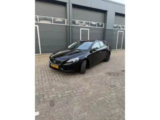 Volvo V40 2.0 D2 Momentum Business