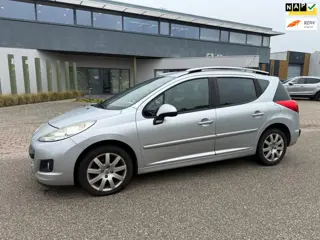 Peugeot 207 SW 1.6 VTi Sportium