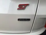 Foto 24 van Ford KUGA 2.5 PHEV Titanium panorama dak Automaat Elektrische trekhaak Parelmoer wit B&O systeem