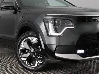 Foto 15 van Kia Niro EV DynamicPlusLine 64.8 kWh (Demo! / Camera / Stoel- Stuurverw. / Elek. stoel + achterklep)