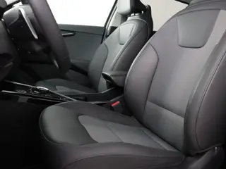 Foto 20 van Kia Niro EV DynamicPlusLine 64.8 kWh (Demo! / Camera / Stoel- Stuurverw. / Elek. stoel + achterklep)