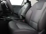 Foto 30 van Kia Niro EV DynamicPlusLine 64.8 kWh (Demo! / Camera / Stoel- Stuurverw. / Elek. stoel + achterklep)