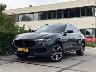 Maserati Levante 3.0 V6 D AWD GranLusso |CARBON|LUCHTVERING|STOELVERW.|TREKHAAK| 19579 \ 5736