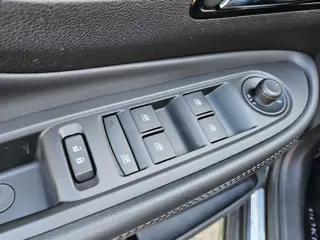 Foto 18 van Opel Mokka X 1.4 Turbo Innovation (bj 2017)