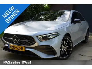 Mercedes-Benz A-klasse 250 e Business Solution AMG Automaat/Led/Navi/Pdc/Ecc/Panoramadak/Achteruitri