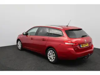 Foto 13 van Peugeot 308 SW 1.2 PureTech Style/ D-Riem verv: 128.000 KM!/ DEALER ONDERHOUDEN!/ Trekhaak/ Panorama