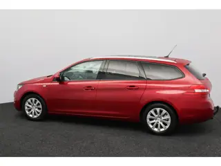 Foto 14 van Peugeot 308 SW 1.2 PureTech Style/ D-Riem verv: 128.000 KM!/ DEALER ONDERHOUDEN!/ Trekhaak/ Panorama